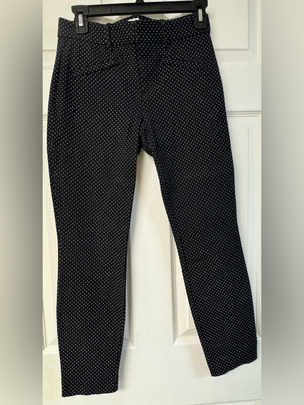 GAP Black Leggings with White Polka Dot Pattern